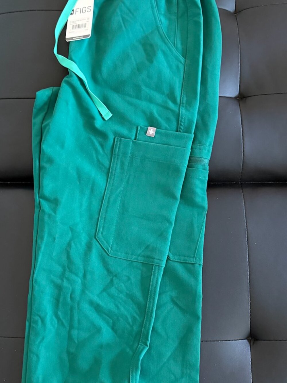 FIGS NWT High Waisted Yola Petite XS Scrub Bottoms